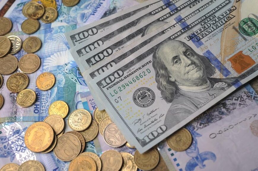 24 novoe В августе казахстанцы купили американскую валюту почти на T147 млрд