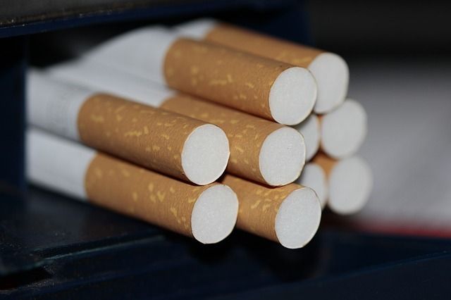 60 Жителя Шымкента осудили за сбыт контрафактных сигарет