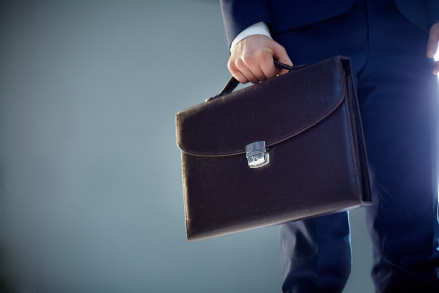 close up of a briefcase Какие изменения ждут предпринимателей с 1 января 2022 года?