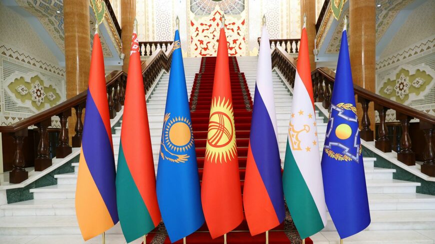 Военные Кыргызстана, участвовавшие в миссии в Казахстане, заявили о невыплате командировочных