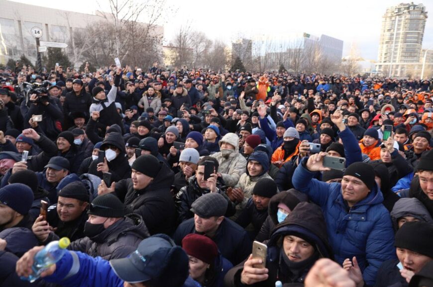 В Алматинской области ввели режим чрезвычайного положения