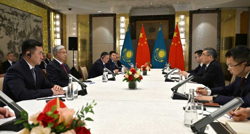 IMG 4802 Президент Казахстана провёл переговоры с руководством Huawei